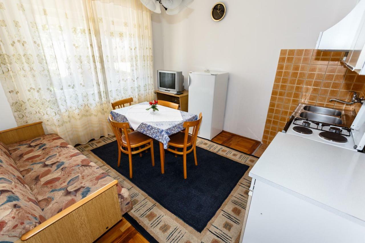 Apartmani Jelica Krk Town Εξωτερικό φωτογραφία