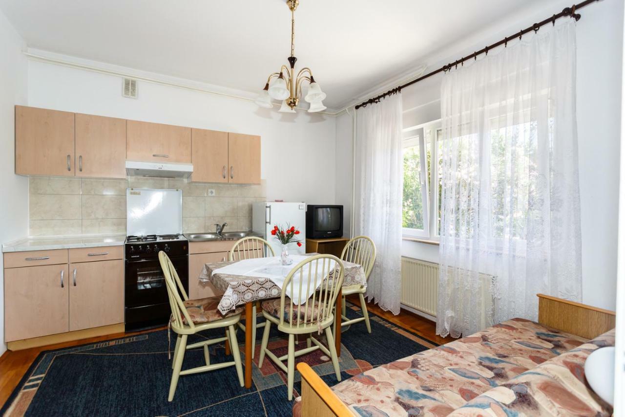 Apartmani Jelica Krk Town Εξωτερικό φωτογραφία